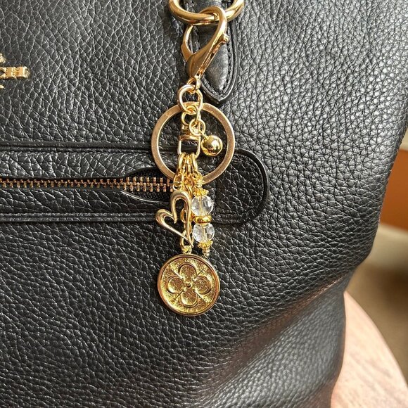 New CLOVER HEART Bag Charm Gold Tone ✤ - Picture 6 of 7